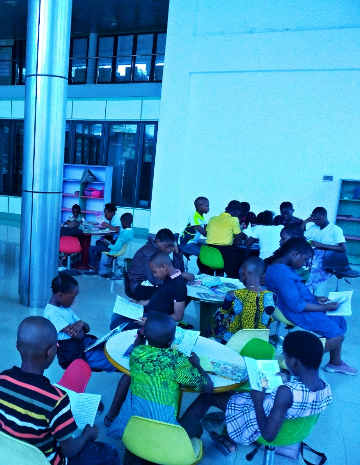 Students reading in a community session